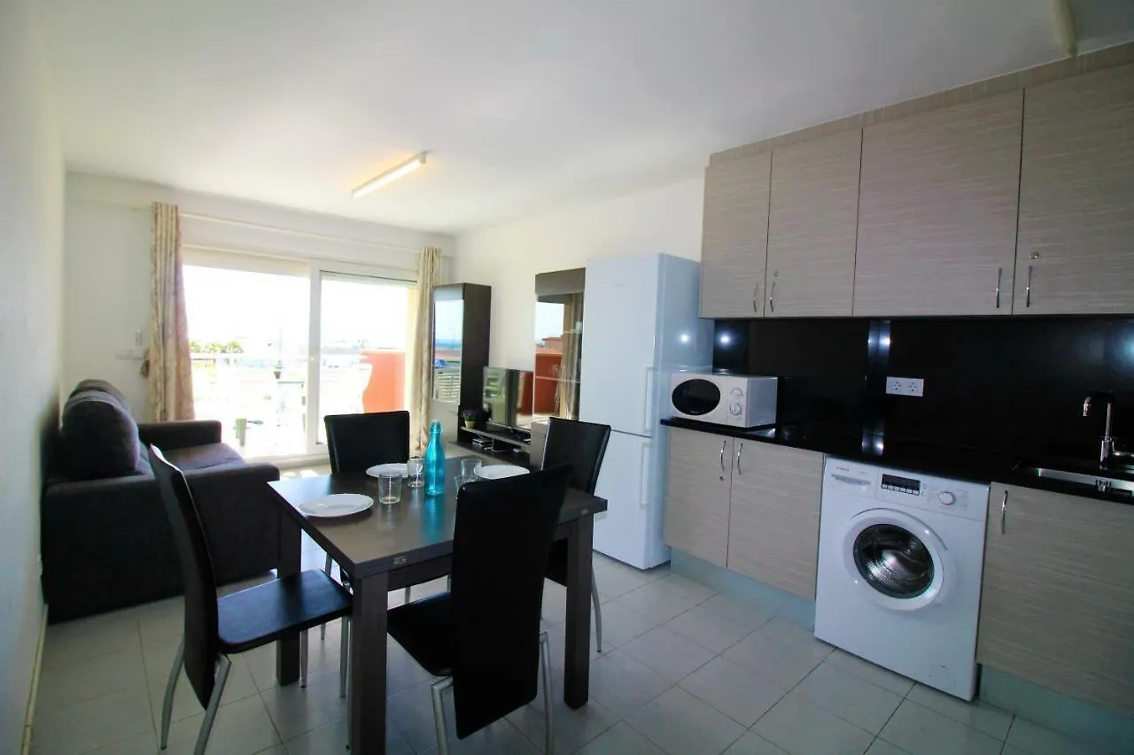 Global Immo 3197 Rocmar Apartment Roses